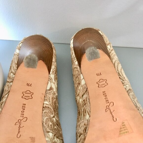 Report Signature Cream Lace embroidery Platform heel size 7.5 - Picture 9 of 12